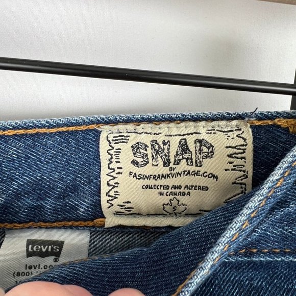 Vintage Re-Done Levi's Rigid High Waisted Denim Jean Shorts Distressed Relaxed 4 - Picture 3 of 8